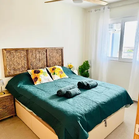 Girasoles De Veneziola Apartament